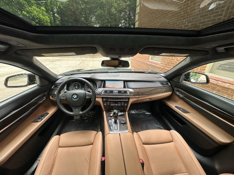 BMW 7-Series 750Li 2014