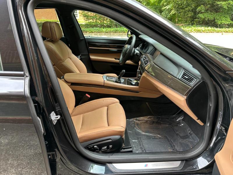 BMW 7-Series 750Li 2014