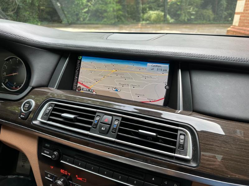 BMW 7-Series 750Li 2014