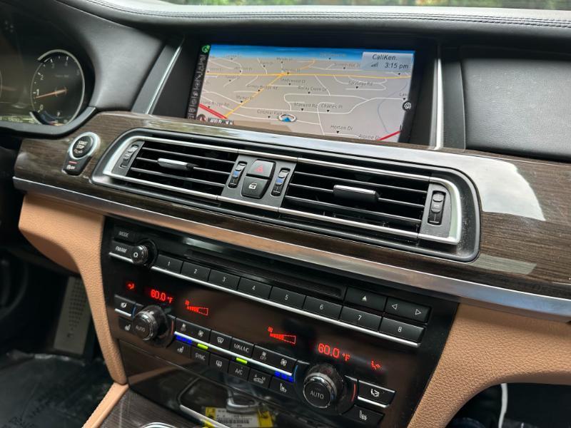 BMW 7-Series 750Li 2014