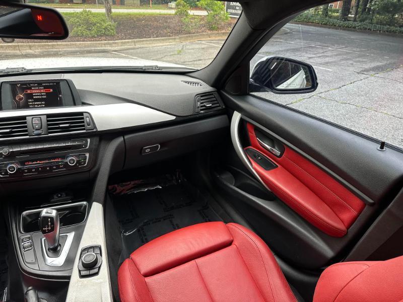 BMW 3-Series 328i Sedan 2015