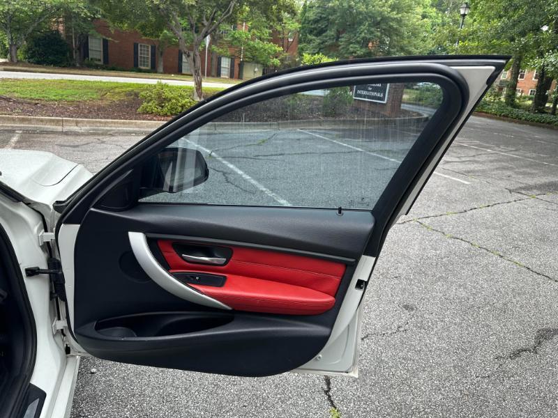 BMW 3-Series 328i Sedan 2015