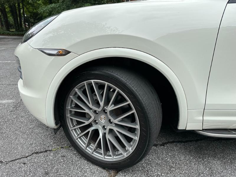Porsche Cayenne S 2011