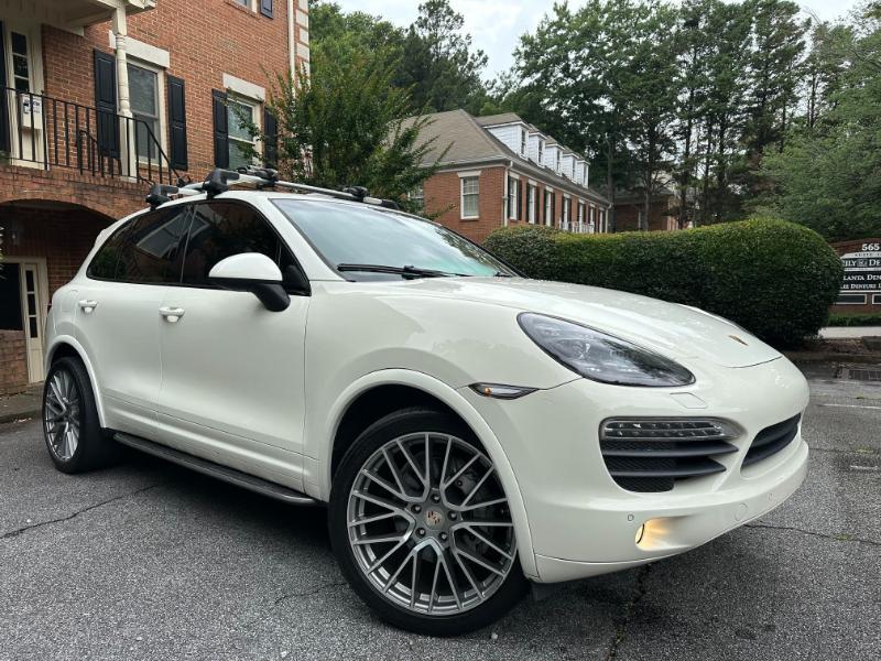 Porsche Cayenne S 2011