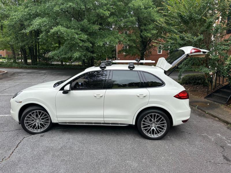 Porsche Cayenne S 2011