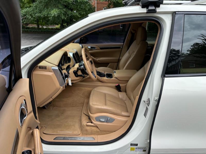 Porsche Cayenne S 2011