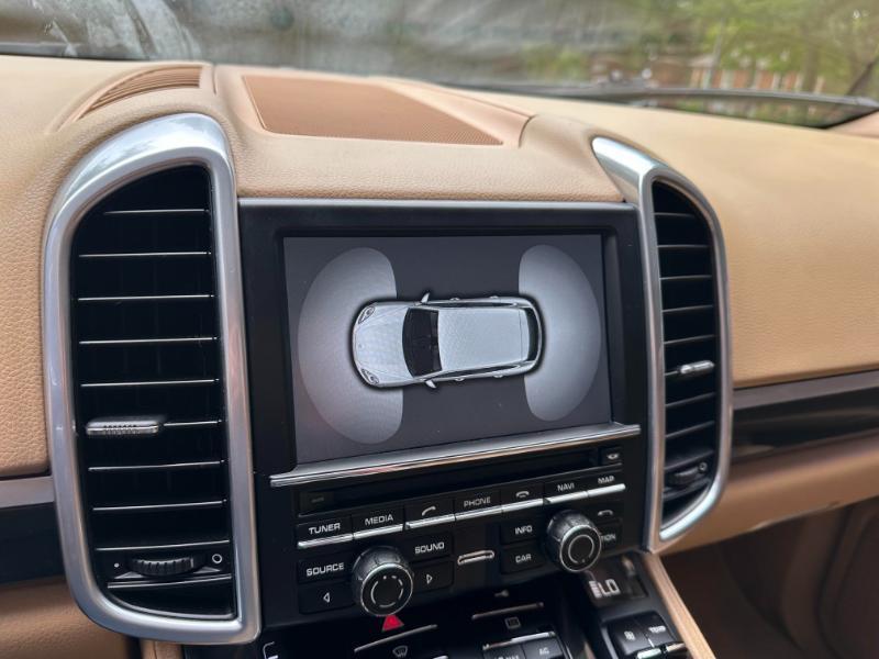 Porsche Cayenne S 2011