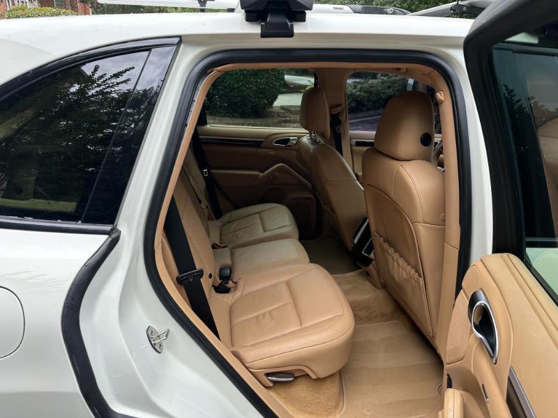 Porsche Cayenne S 2011