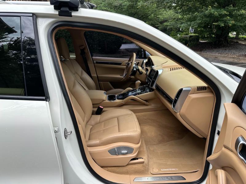 Porsche Cayenne S 2011