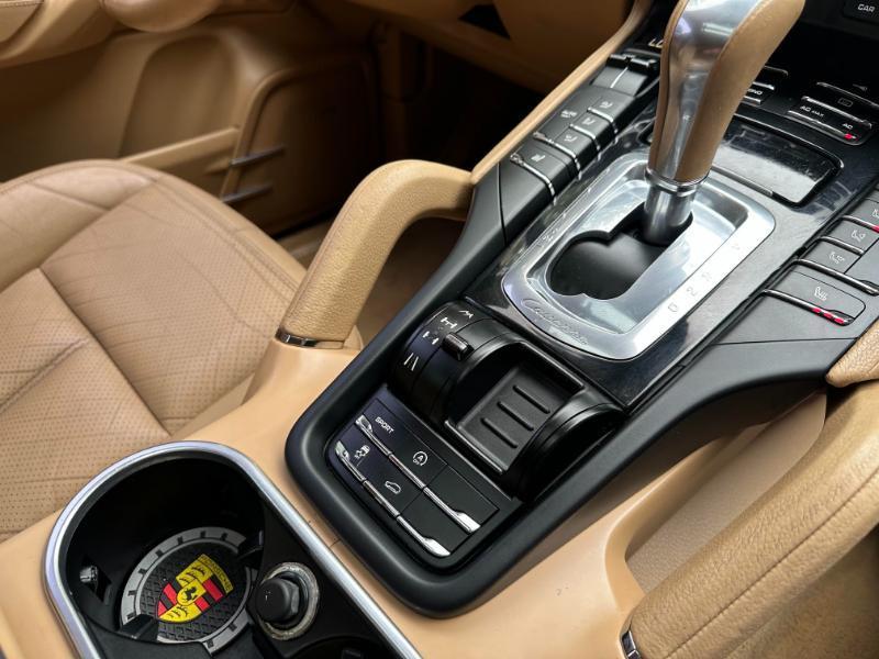 Porsche Cayenne S 2011