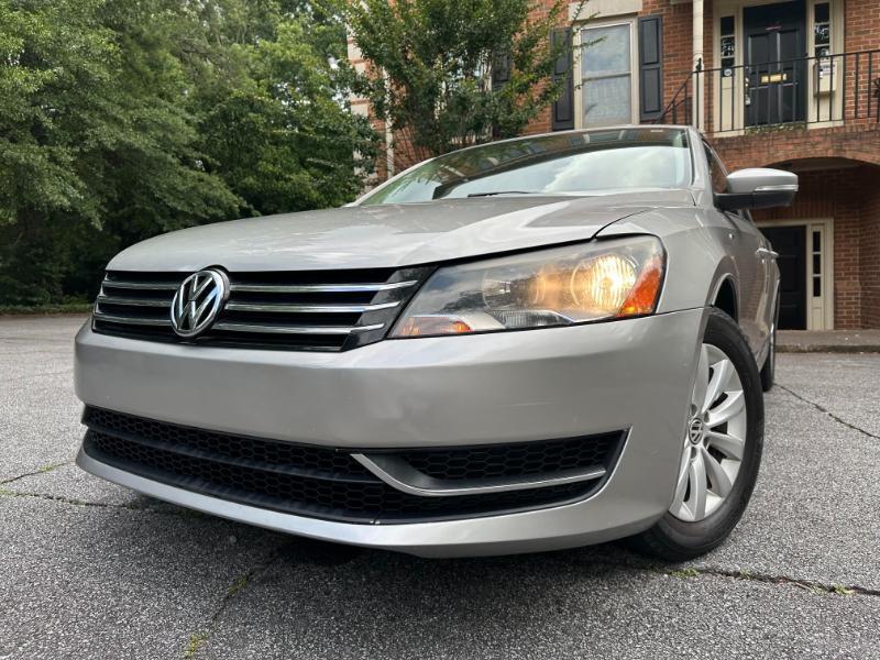 Volkswagen Passat 1.8T Wolfsburg AT 2014