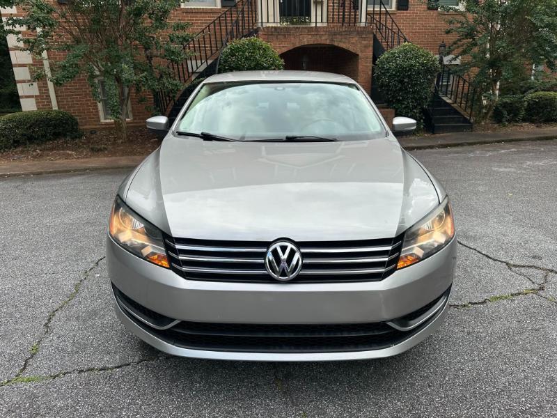 Volkswagen Passat 1.8T Wolfsburg AT 2014