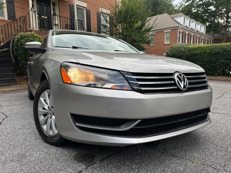 Volkswagen Passat 1.8T Wolfsburg AT 2014