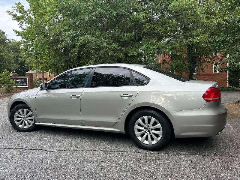 Volkswagen Passat 1.8T Wolfsburg AT 2014