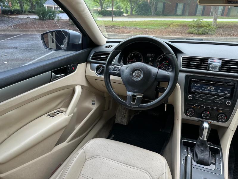 Volkswagen Passat 1.8T Wolfsburg AT 2014