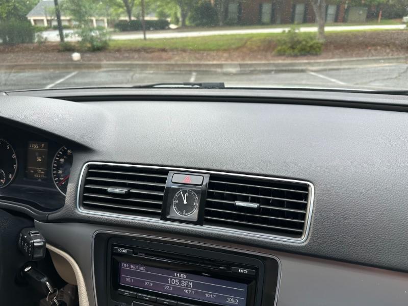 Volkswagen Passat 1.8T Wolfsburg AT 2014