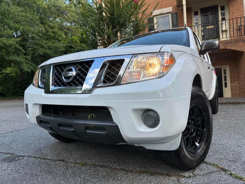 Nissan Frontier SV Crew Cab 2WD 2012