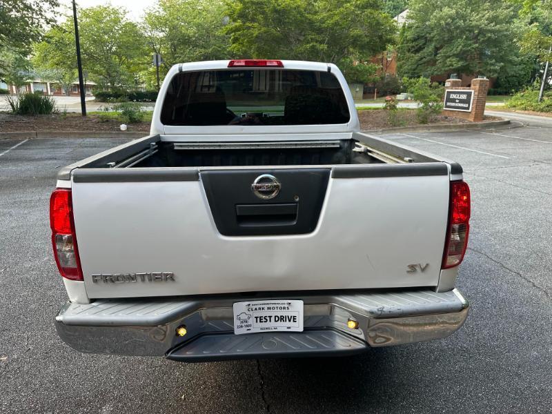 Nissan Frontier SV Crew Cab 2WD 2012