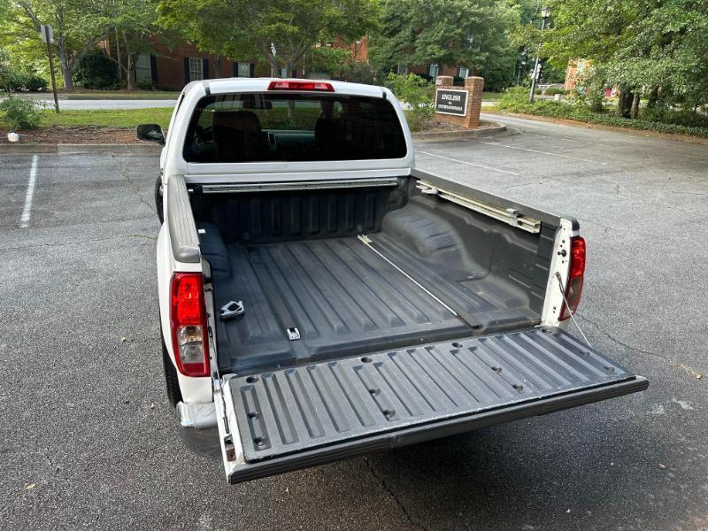 Nissan Frontier SV Crew Cab 2WD 2012