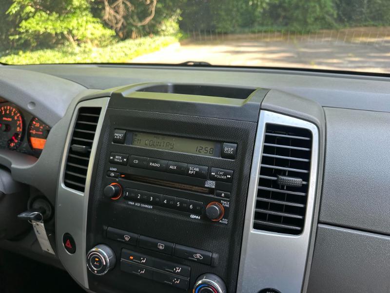 Nissan Frontier SV Crew Cab 2WD 2012