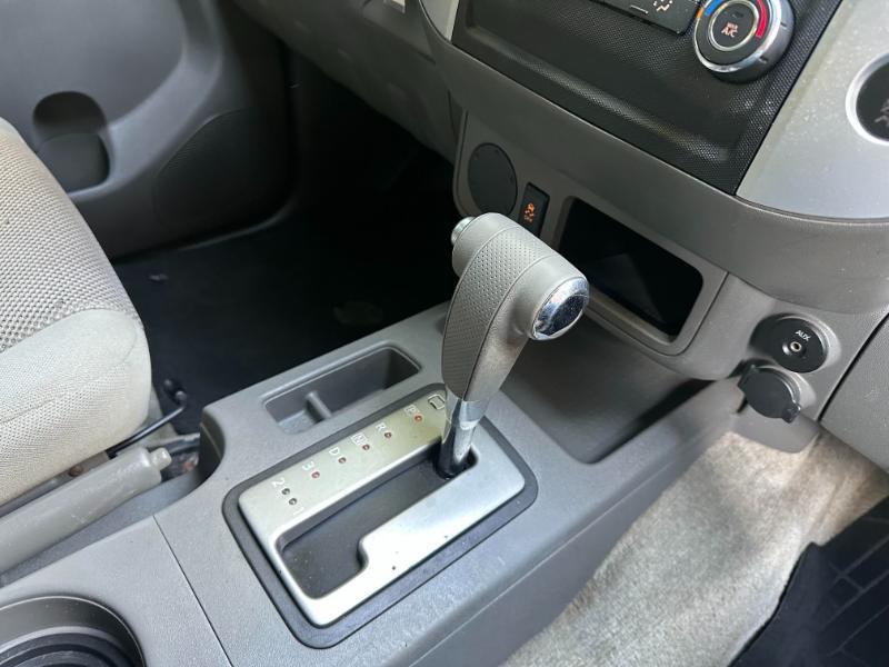 Nissan Frontier SV Crew Cab 2WD 2012