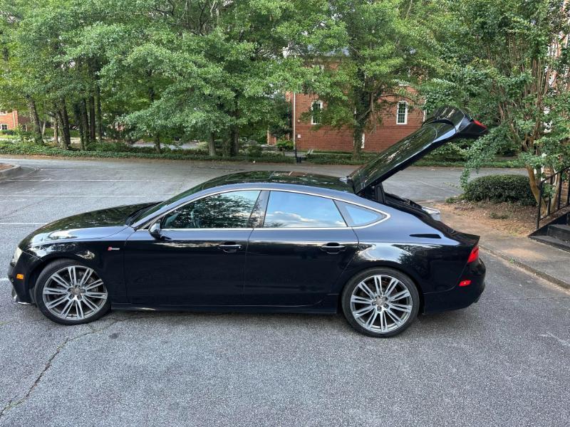 Audi A7 3.0T Prestige Sedan Quattro 2012