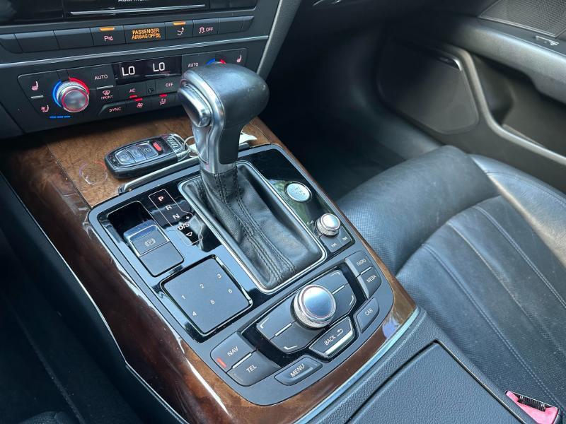 Audi A7 3.0T Prestige Sedan Quattro 2012