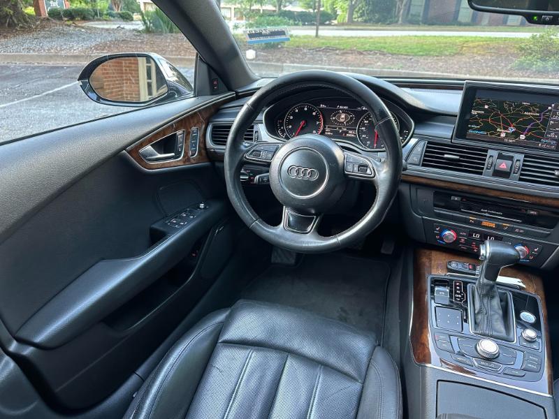 Audi A7 3.0T Prestige Sedan Quattro 2012