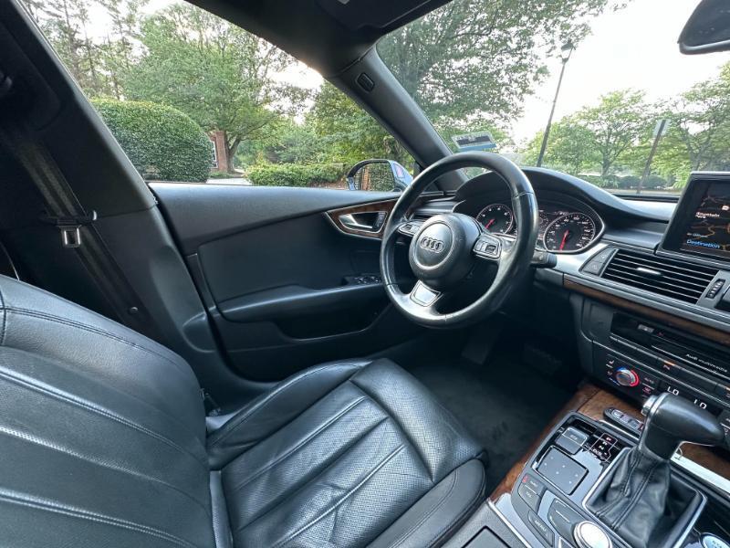 Audi A7 3.0T Prestige Sedan Quattro 2012