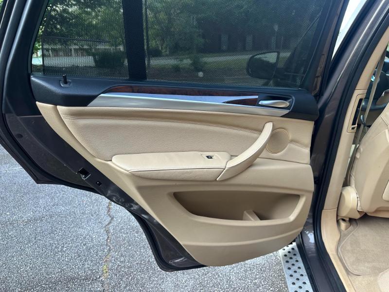 BMW X5 xDrive35i 2011