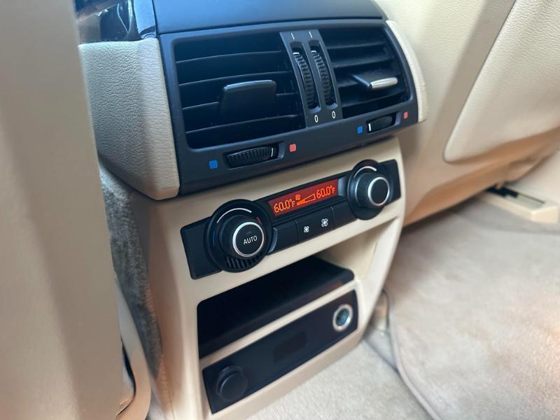 BMW X5 xDrive35i 2011