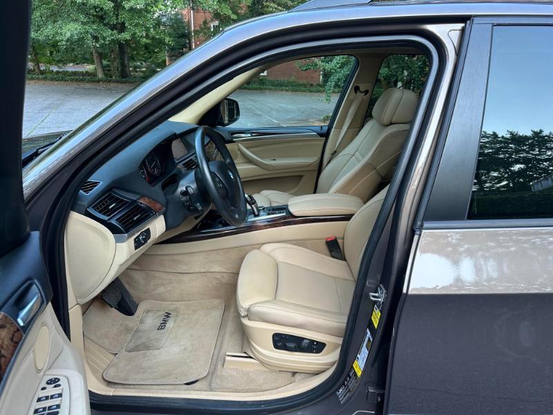 BMW X5 xDrive35i 2011