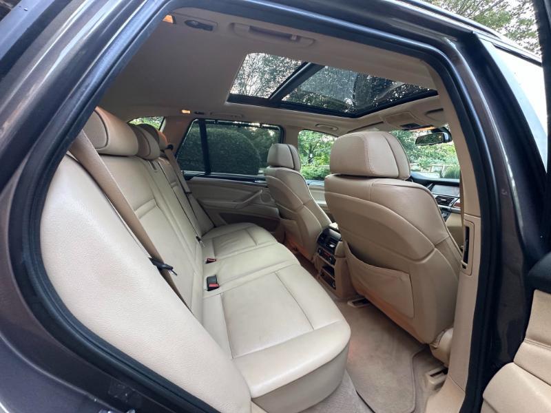 BMW X5 xDrive35i 2011