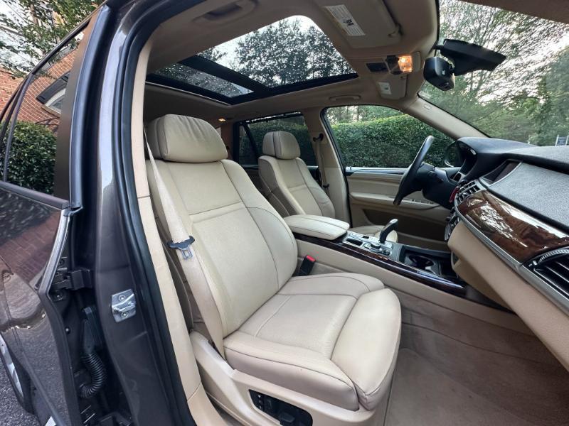 BMW X5 xDrive35i 2011
