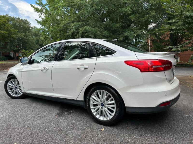 Ford Focus Titanium Sedan 2017
