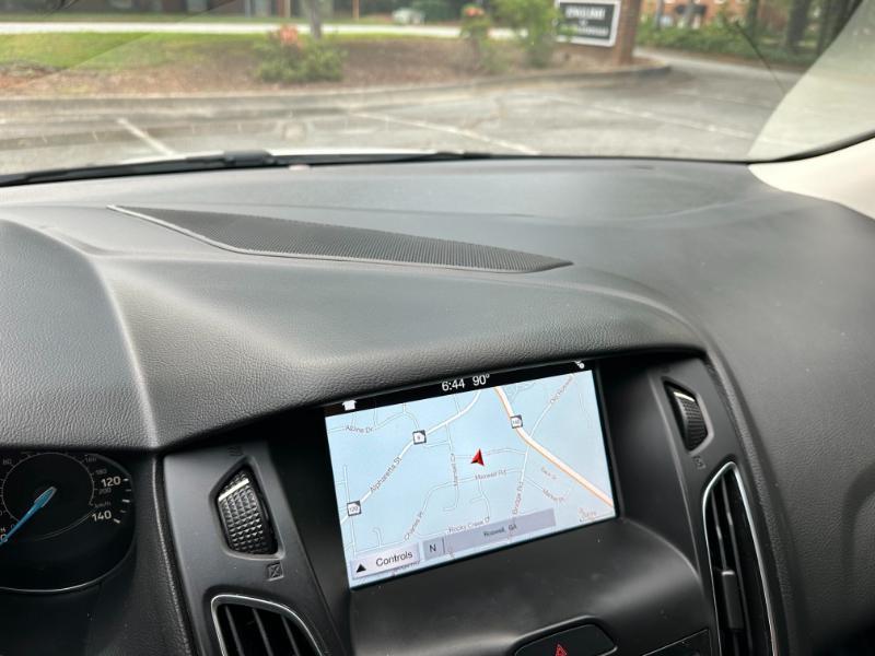 Ford Focus Titanium Sedan 2017