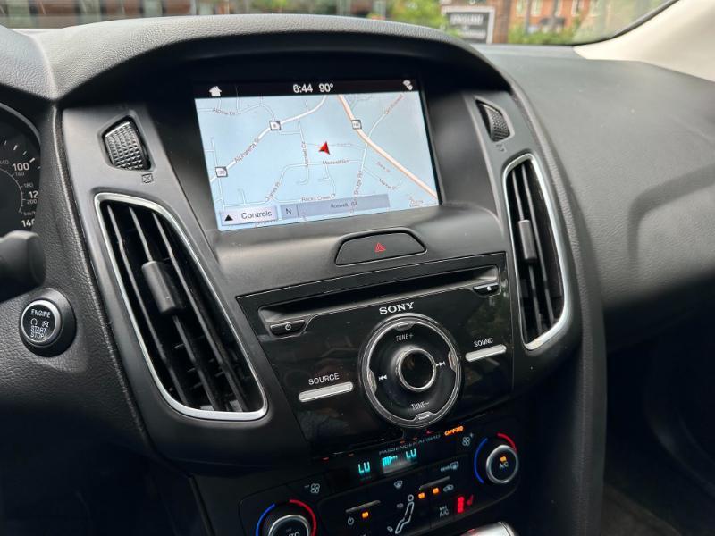 Ford Focus Titanium Sedan 2017