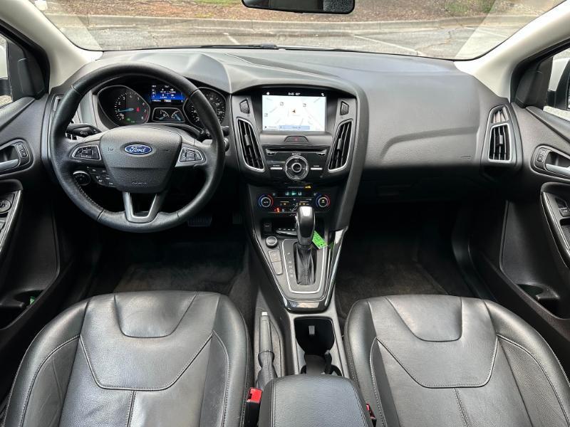 Ford Focus Titanium Sedan 2017