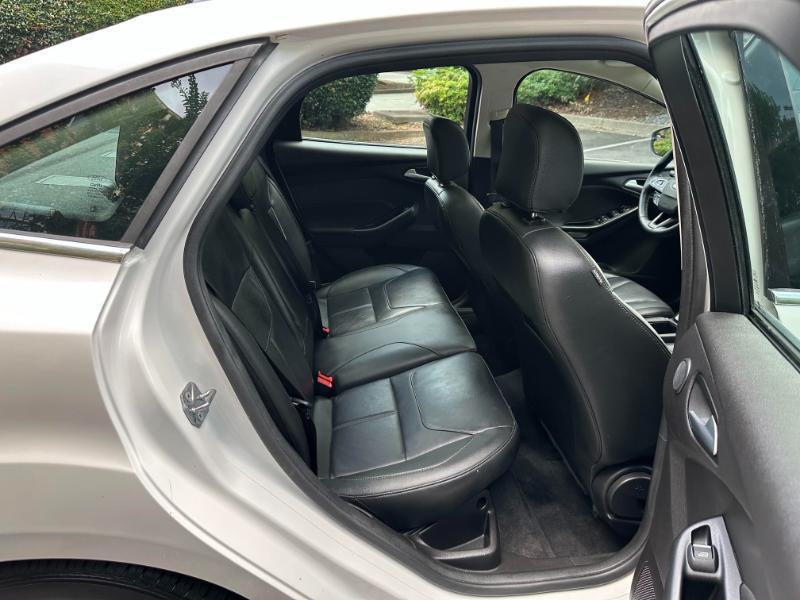 Ford Focus Titanium Sedan 2017