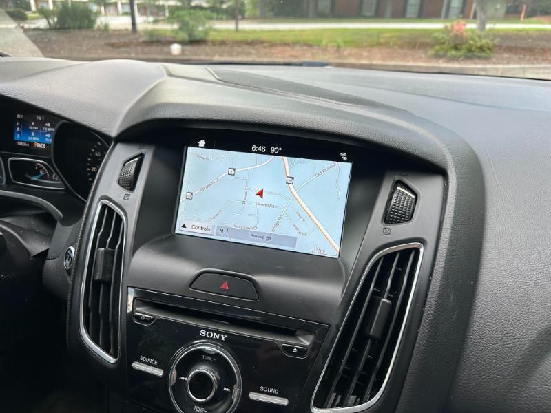 Ford Focus Titanium Sedan 2017