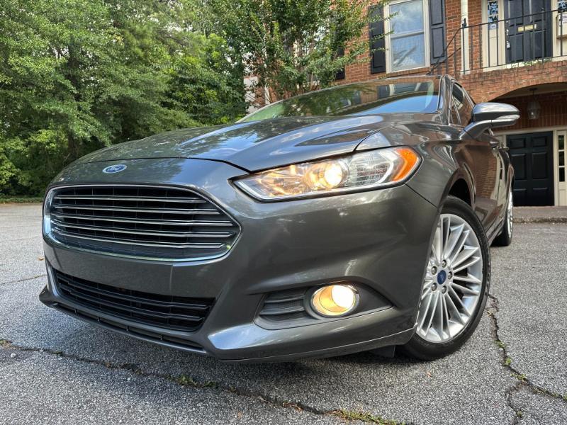 Ford Fusion SE 2016