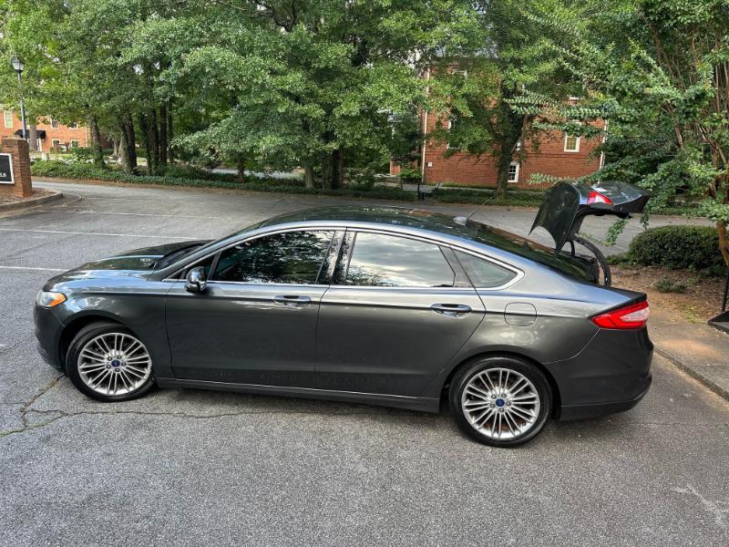 Ford Fusion SE 2016