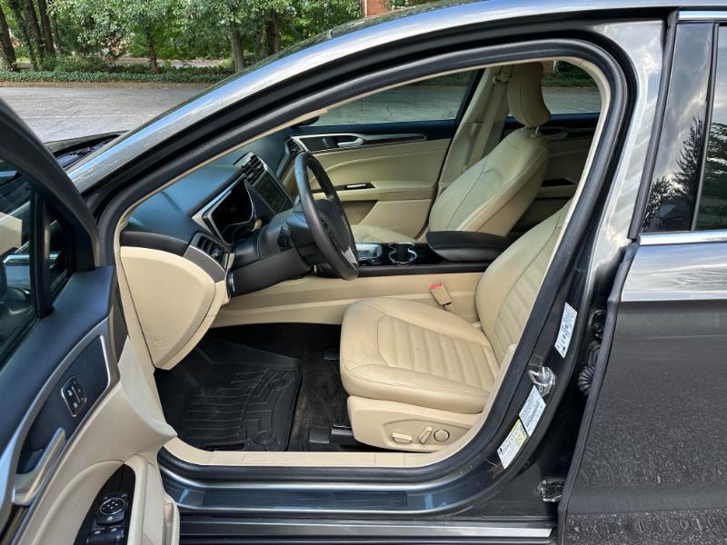 Ford Fusion SE 2016