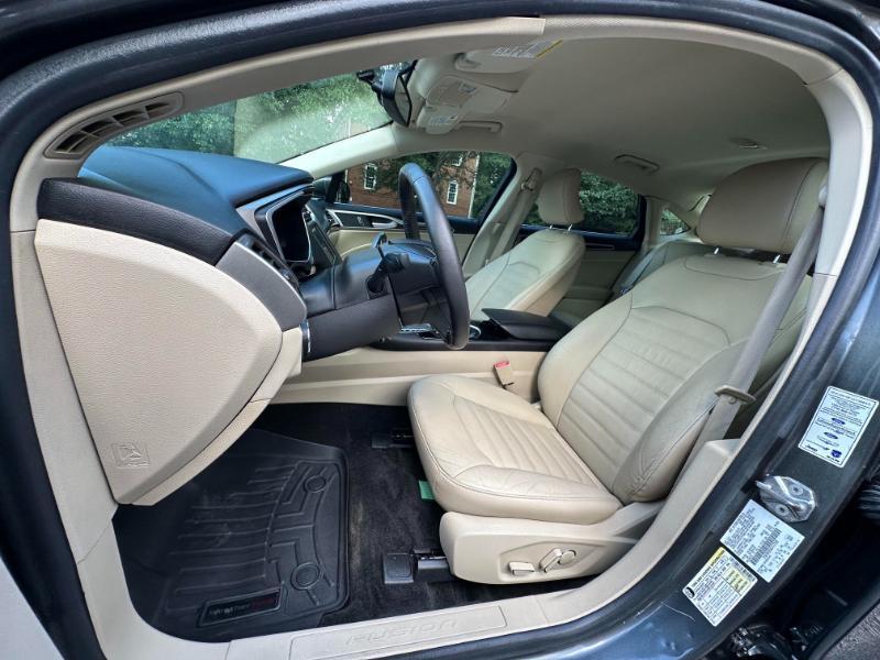 Ford Fusion SE 2016