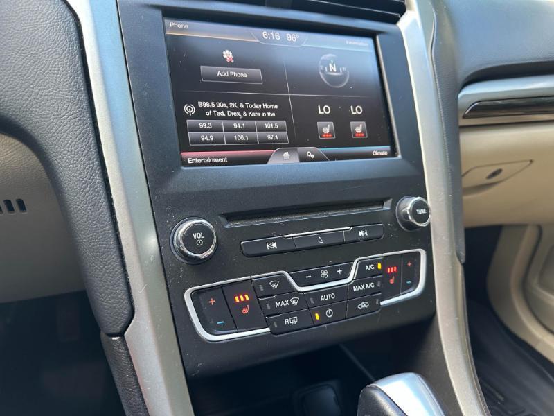 Ford Fusion SE 2016
