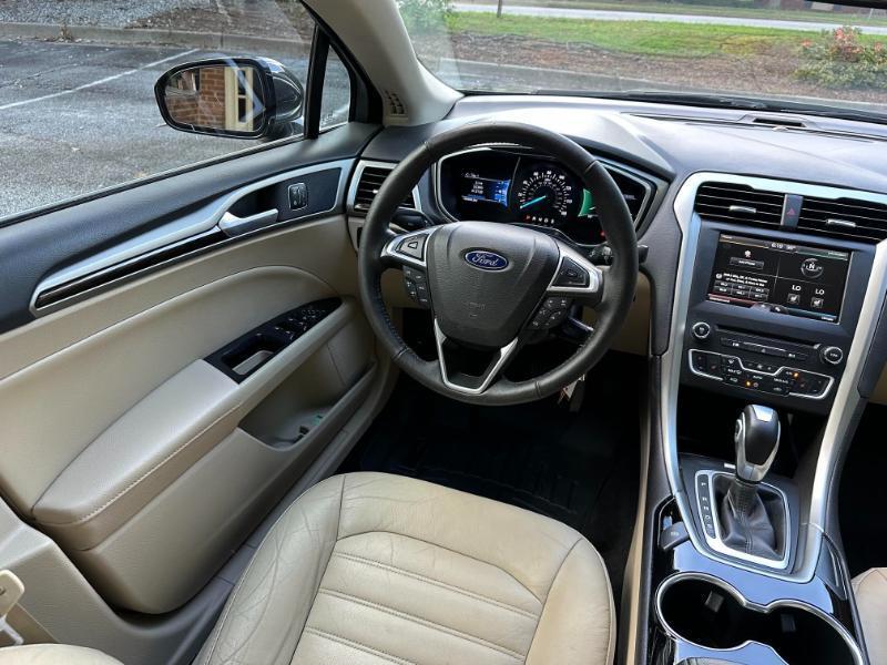 Ford Fusion SE 2016