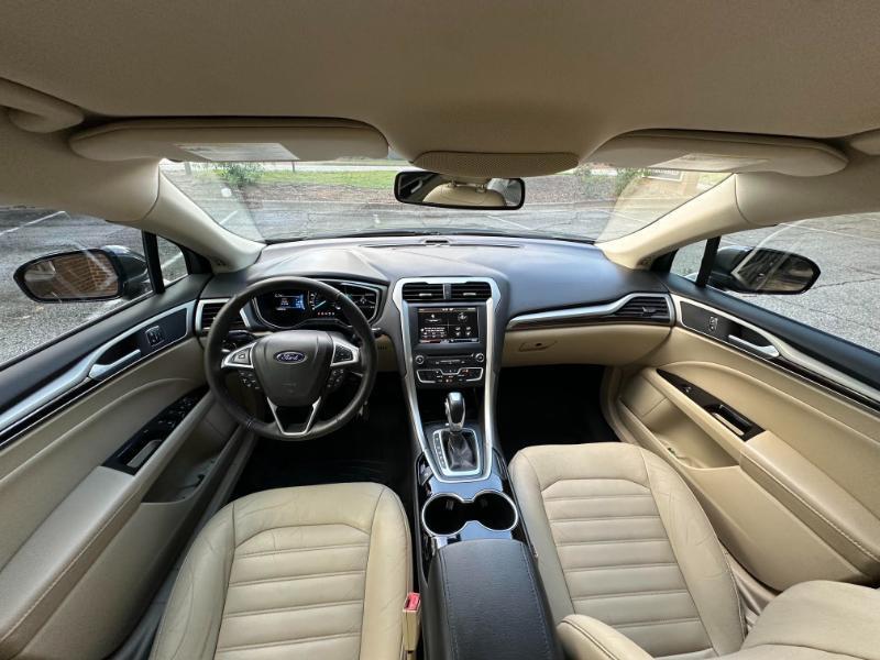 Ford Fusion SE 2016