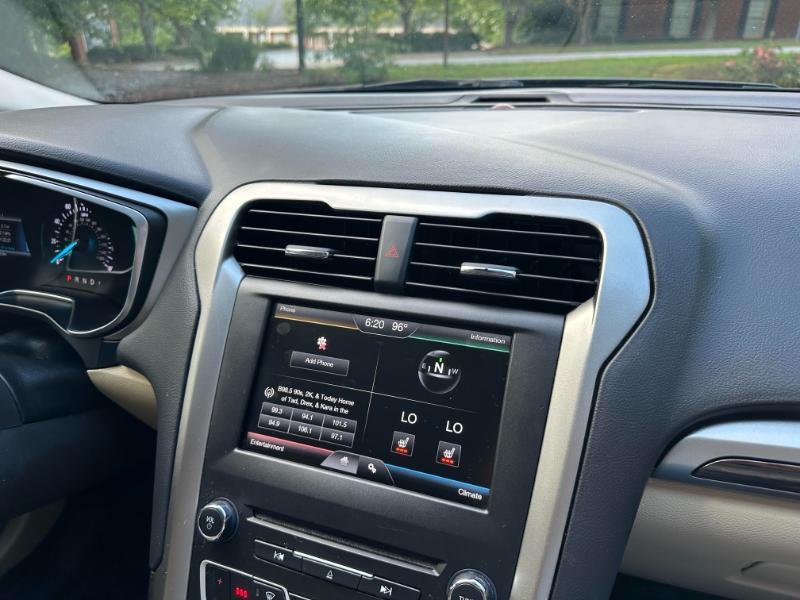Ford Fusion SE 2016