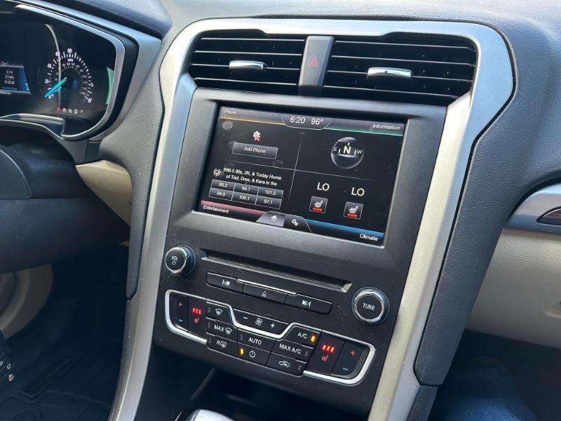 Ford Fusion SE 2016