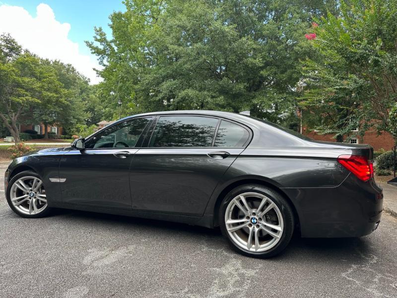 BMW 7-Series 740iL 2013